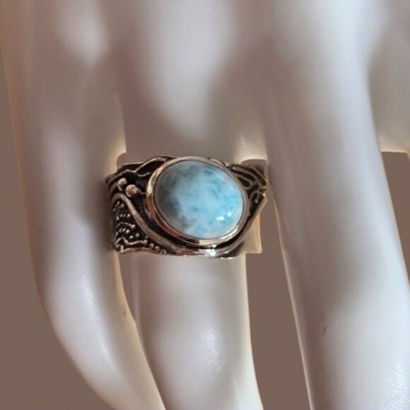 925 Sterling Silver Ring SZ 5.5 with Oval Larimar 11x9mm Gem (Ring with defect) - Picture 2 of 7